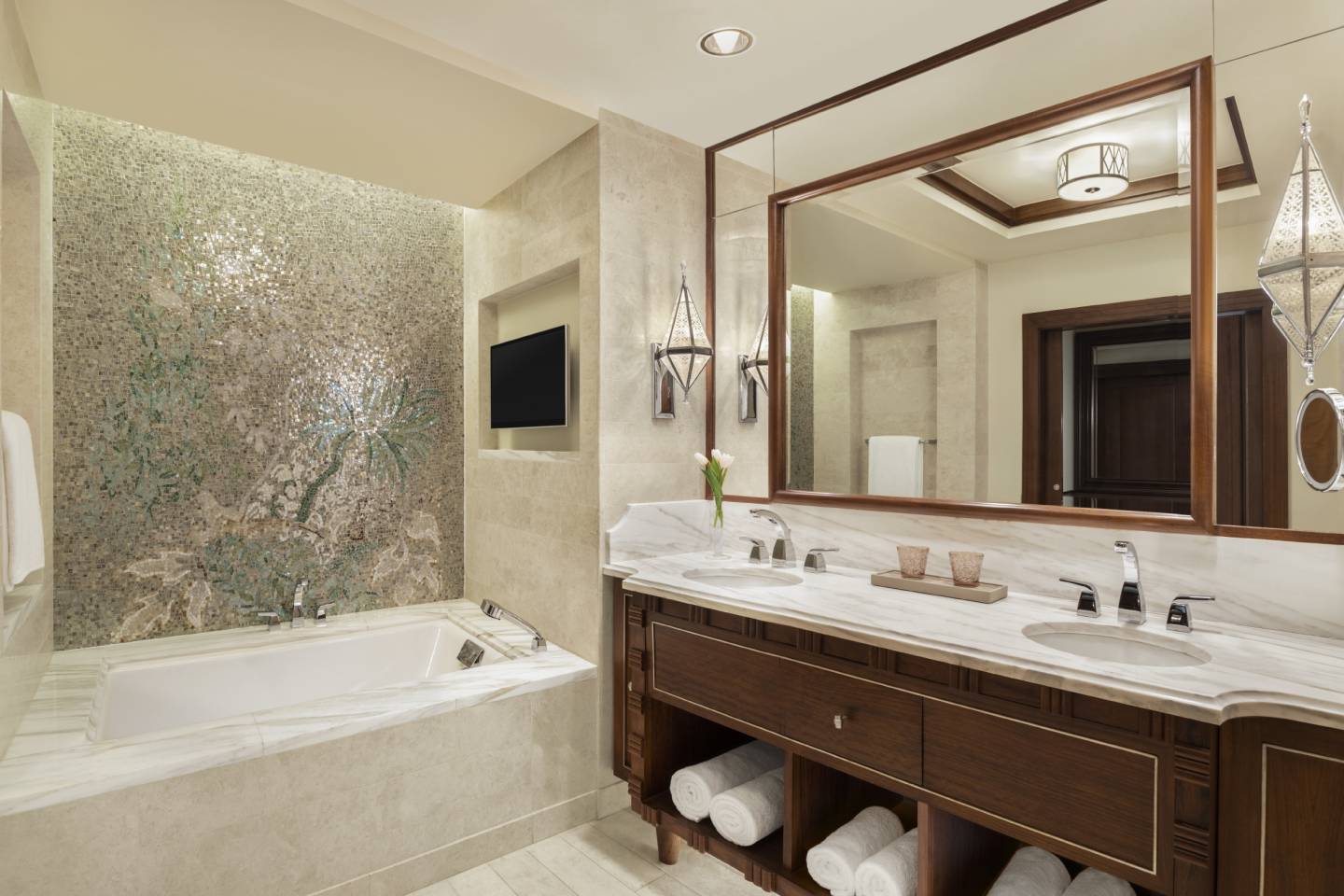 Around the World: A Luxury Tour By Private Jet – January 23, 2025
